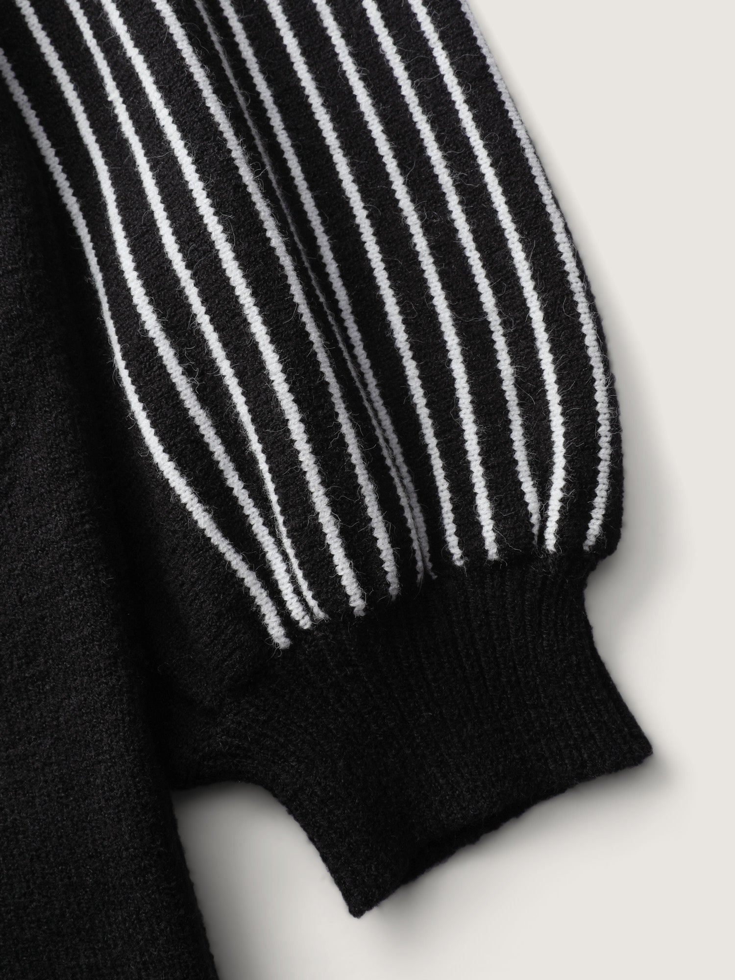 ae289130-17c6-436e-89cb-b59687a4d0b7