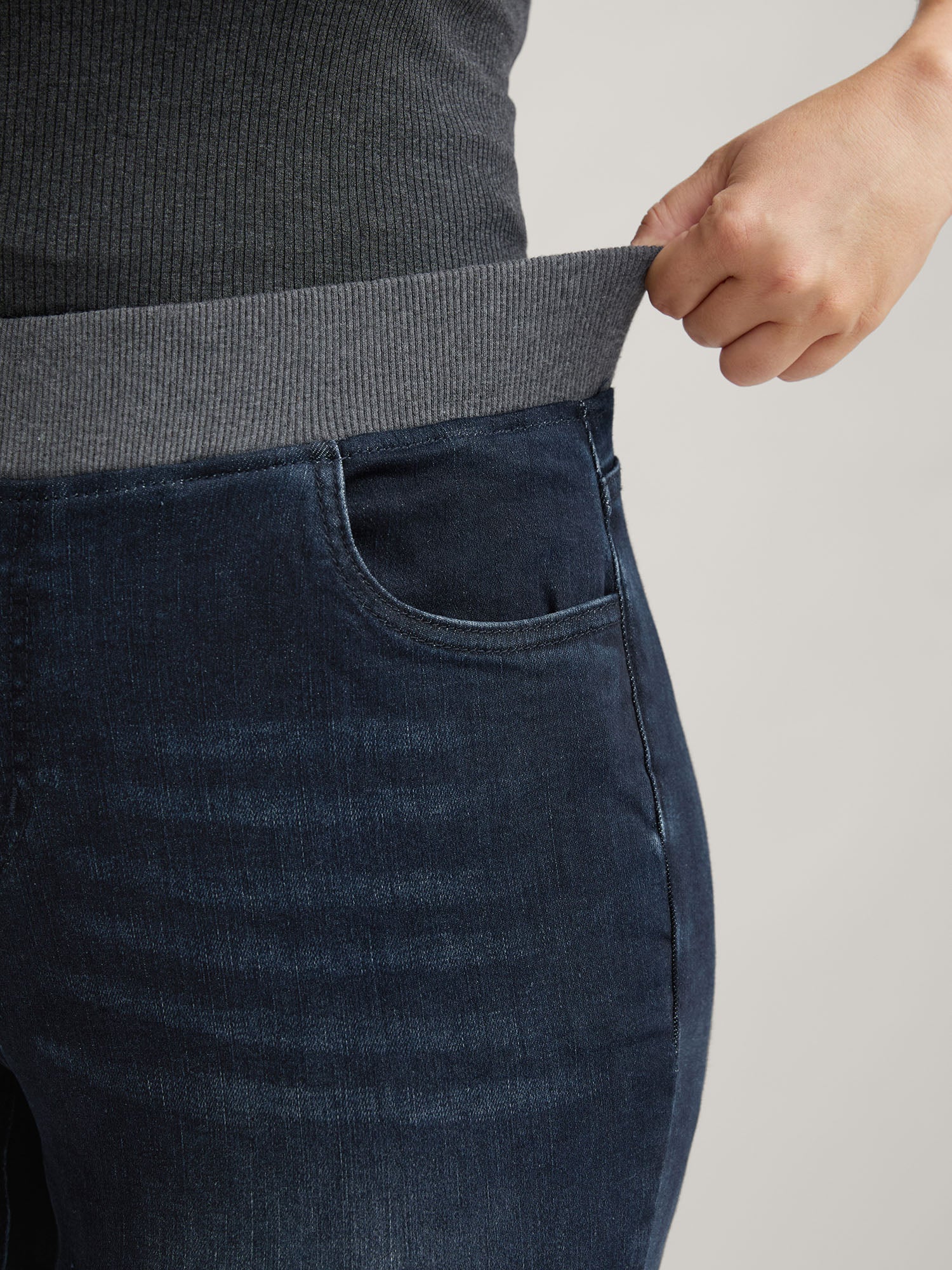 fa53d619-98f7-452c-bd17-92f7024363a6