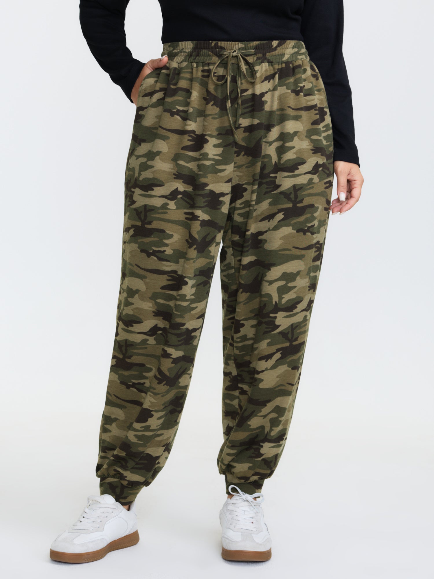 Plus Size and Curvy Pants for Women Sizes 10-30 | BloomChic