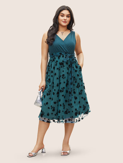 Plus Size and Curvy Mesh Dresses for Women Sizes 10-30 | BloomChic  Tagged  "Floral"