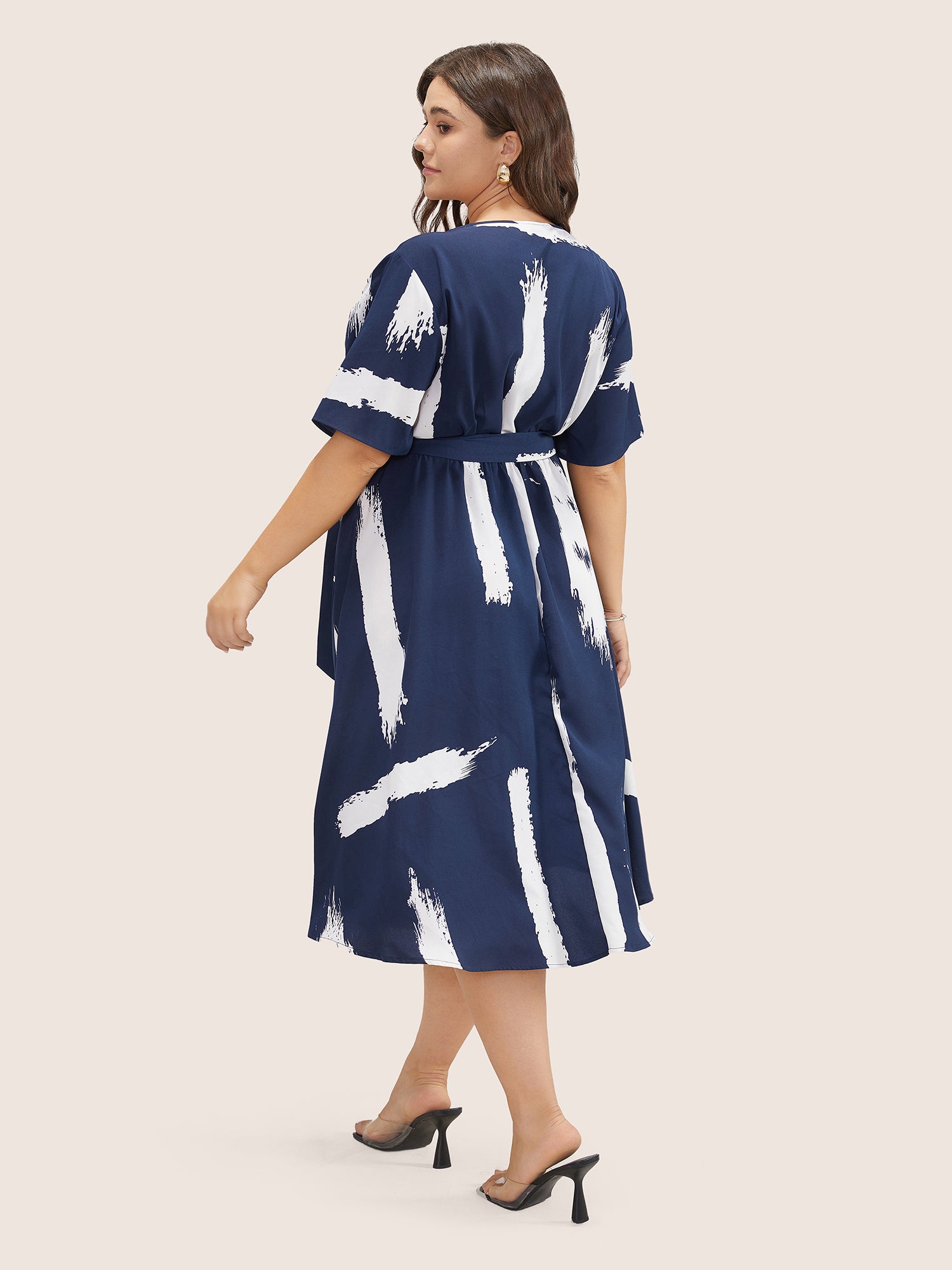Brush Print Keyhole Belted Pocket Flutter Dress BloomChic brush-print-keyhole-belted-pocket-flutter-dress-bloomchic