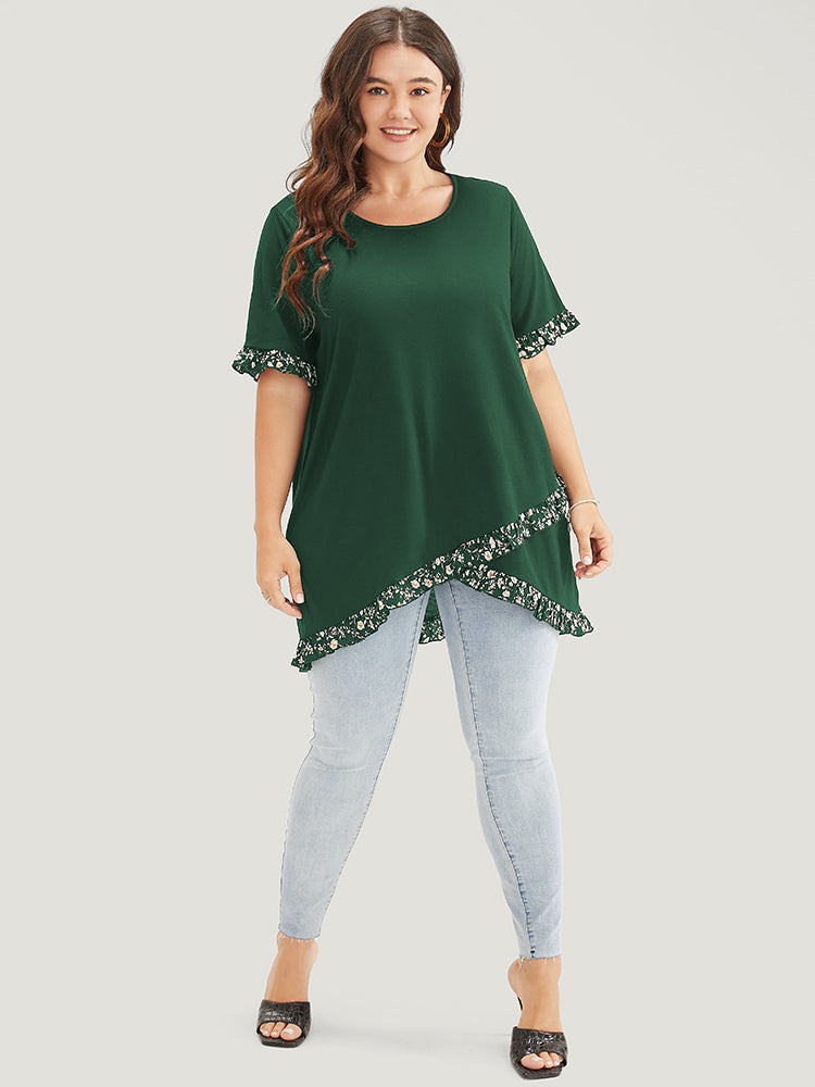 Ditsy Floral Ruffle Trim Asymmetrical Hem T-shirt – BloomChic