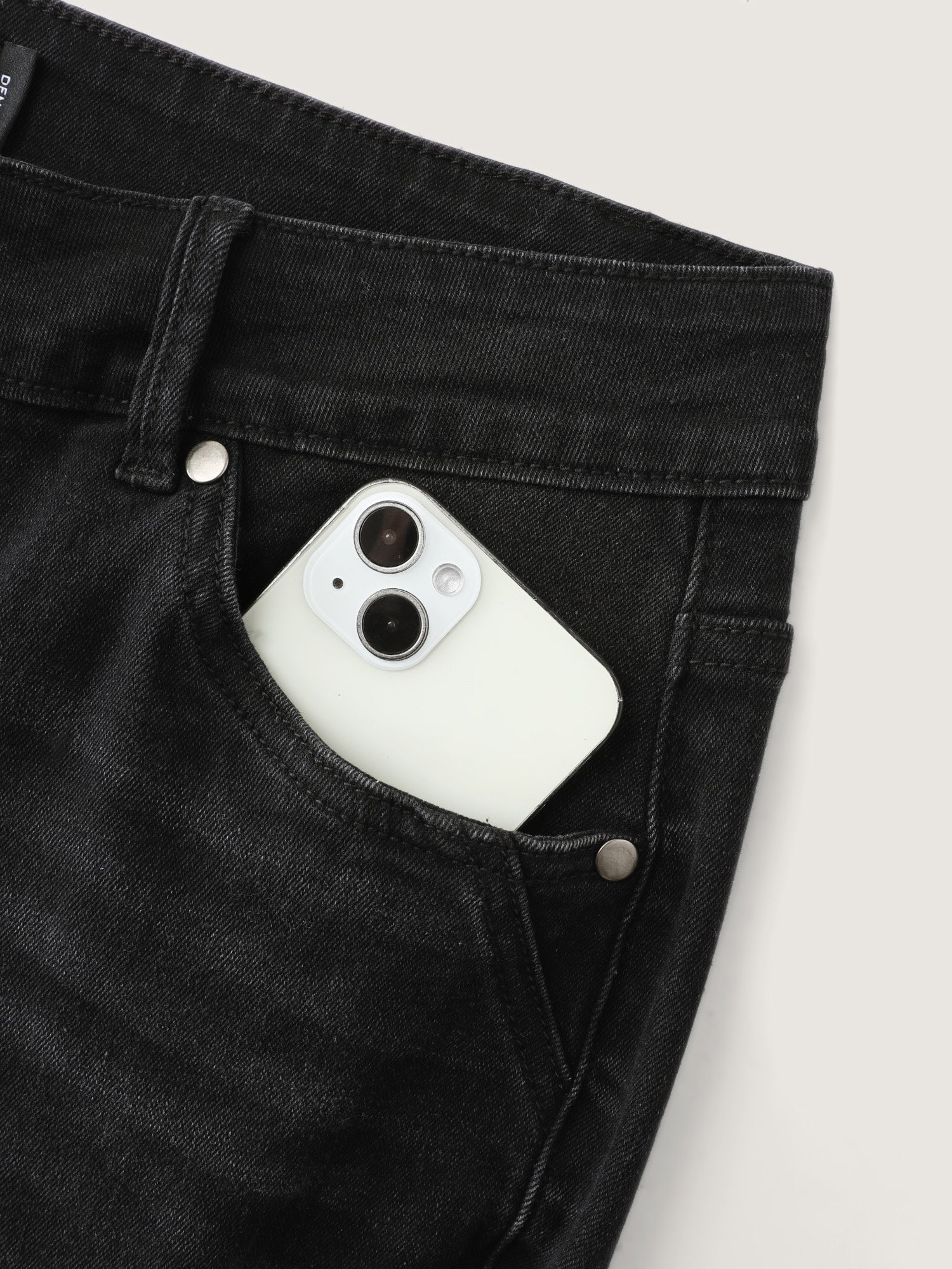 aaf48f9b-83ce-49fc-89ba-b25dd637bd8c