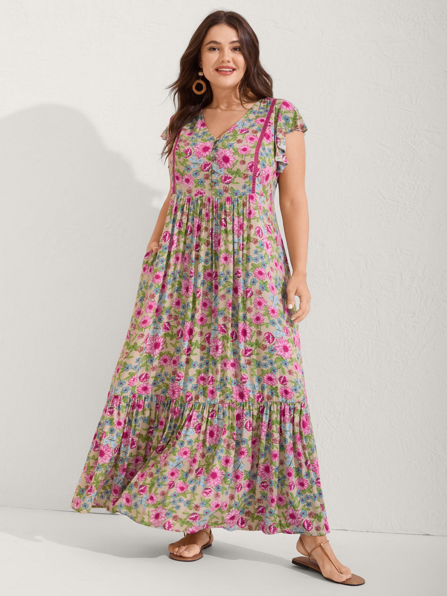 knee length dresses for ladies BloomChic Women's Plus Size Sweet Floral Lace Trim Tiered Maxi Dress Multicolor Ditsy Floral Maxi Vacation Ruched 26/4X