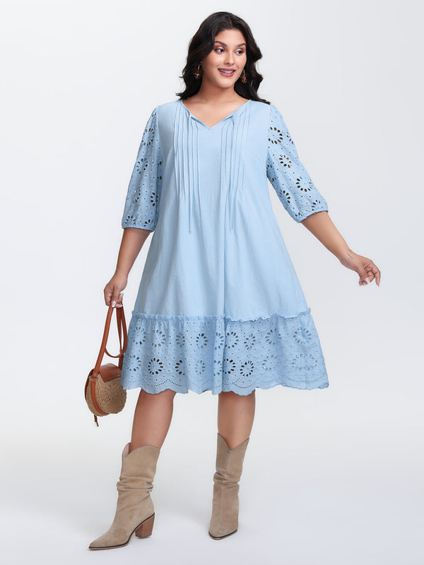 BloomChic Women's Plus Size Pure Cotton Cut-Out Detail Mini Dress LightBlue Synthetic texture Knee Vacation Tucked seam 12/L