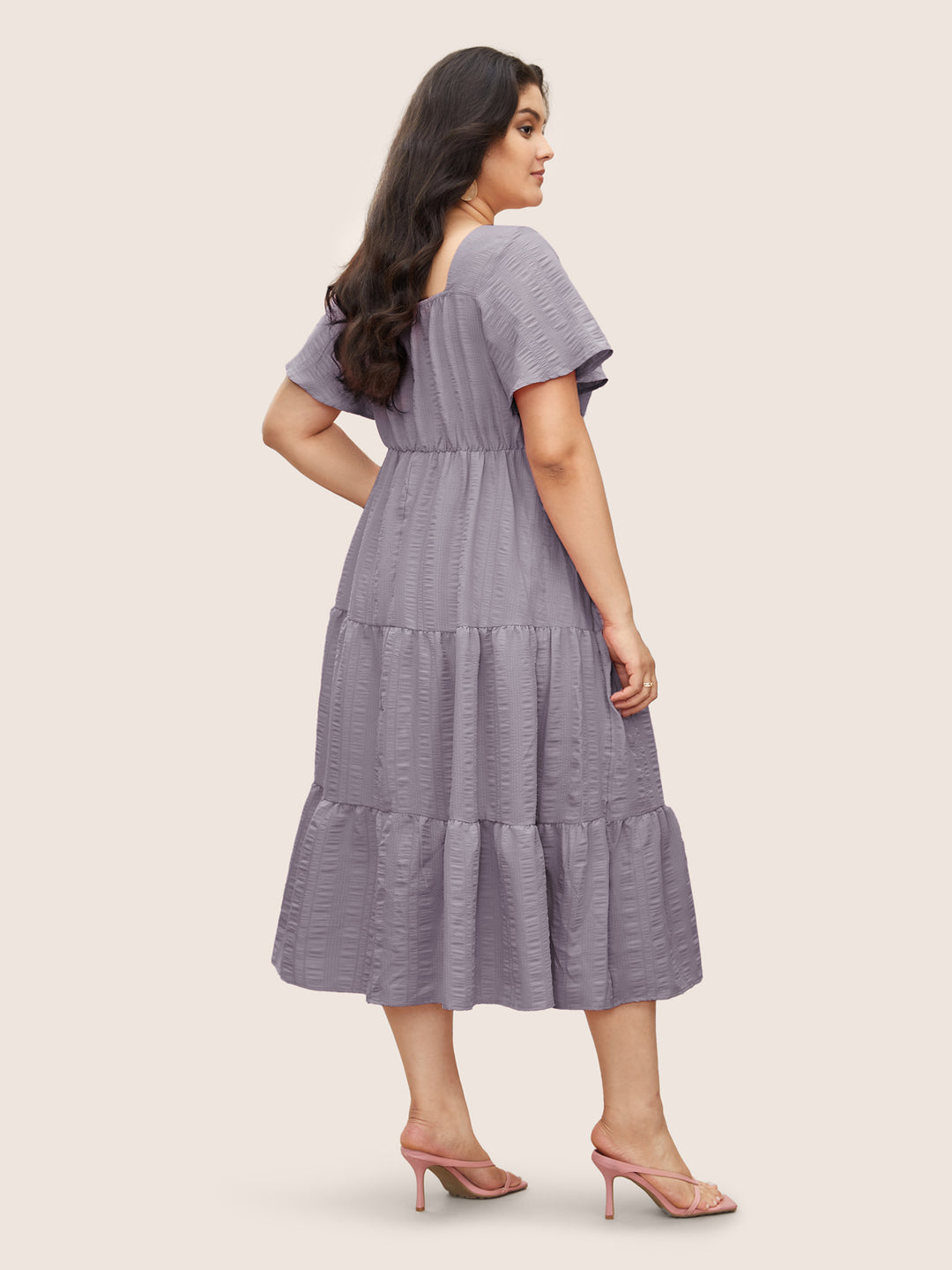 激安‼️未使用タグ付‼️ Tiered Floral Pleated Dress 新品未使用タグ付き】Tiered Floral Pleated Dress