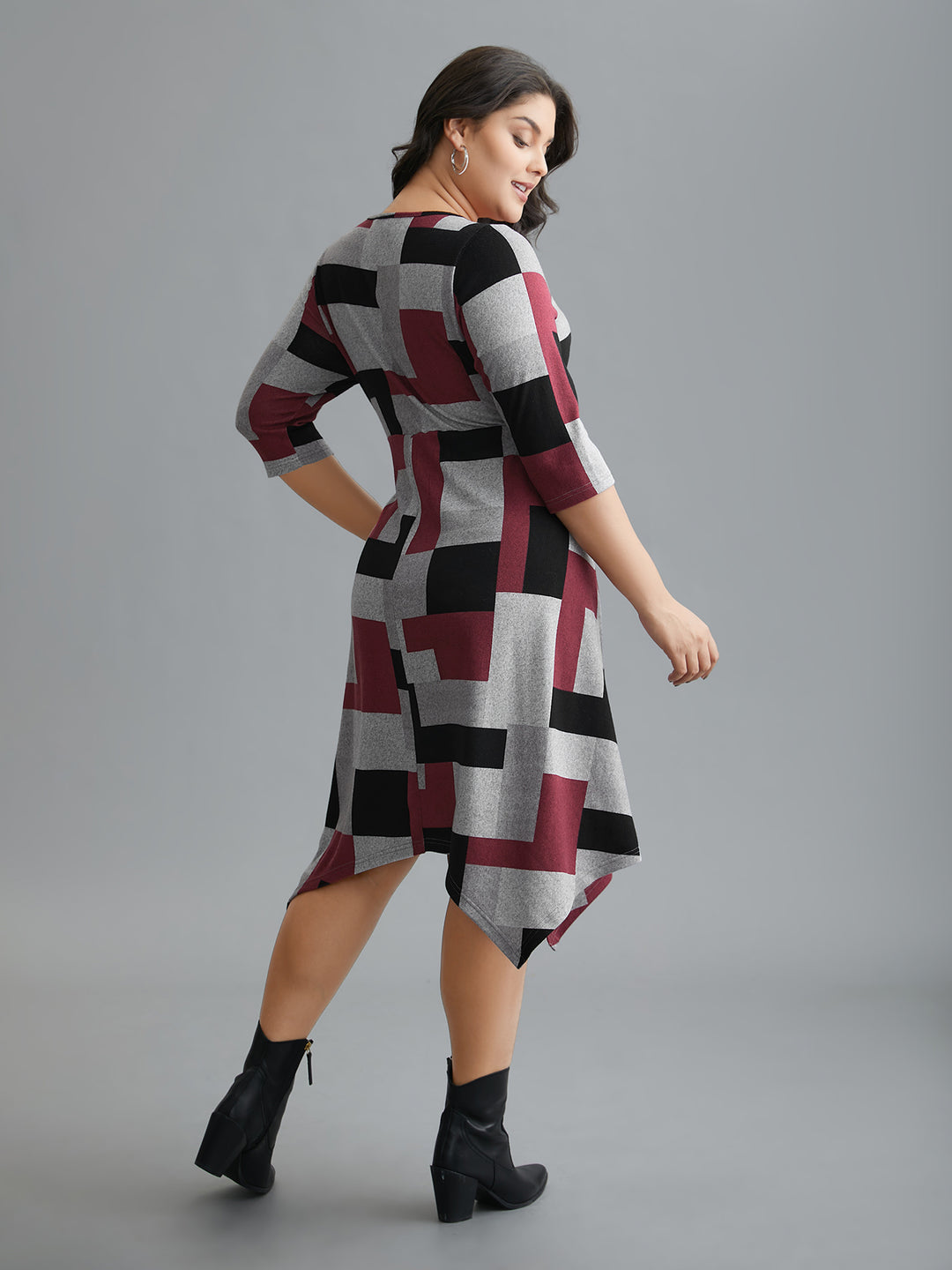 Geometric Print Asymmetrical Hem Midi Dress – BloomChic