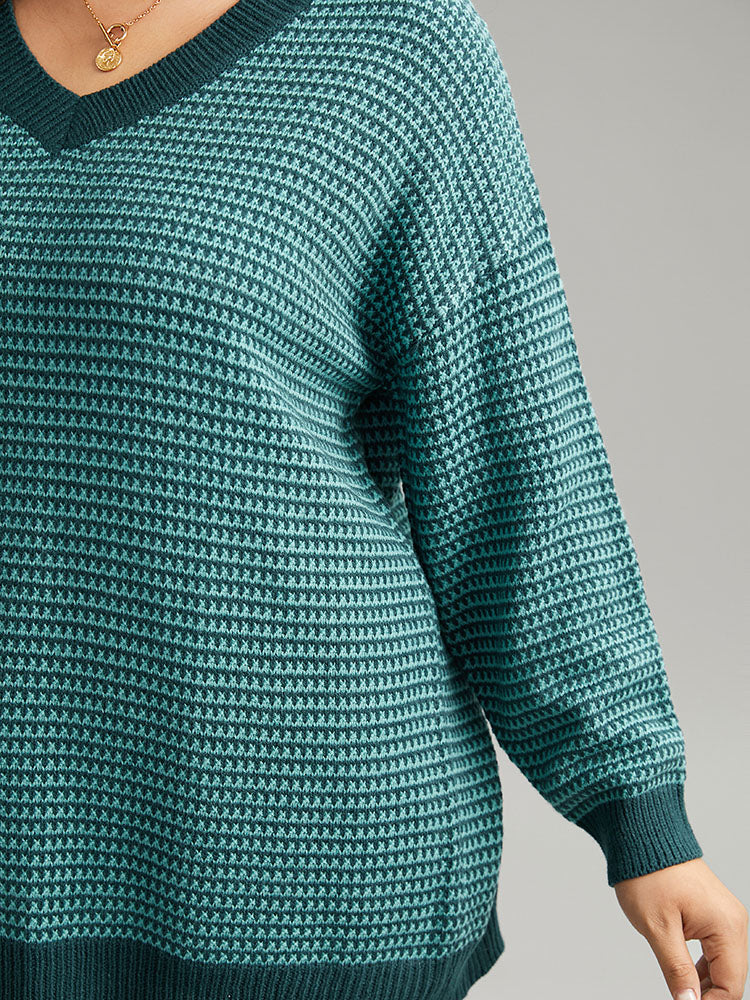 Solid Plisse V Neck Split Side Pullover