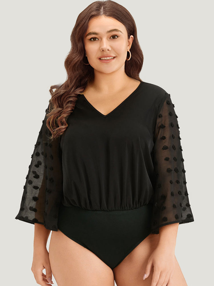 SHEIN CURVE+ Plus Contrast Dobby Mesh Sleeve Blouse