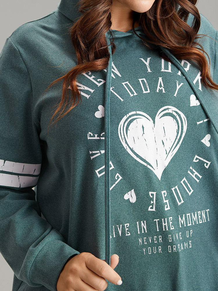 Letter & Heart Print Hooded Drawstring Sweatshirt