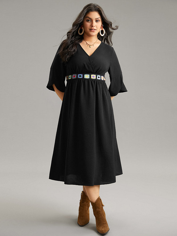 Plain Elastic Waist Embroidered Wrap Dress