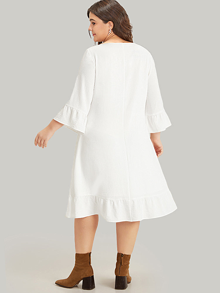 Solid Pocket Ties Tassels Bell Sleeve Dress
