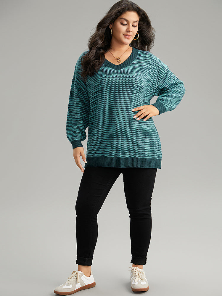Solid Plisse V Neck Split Side Pullover