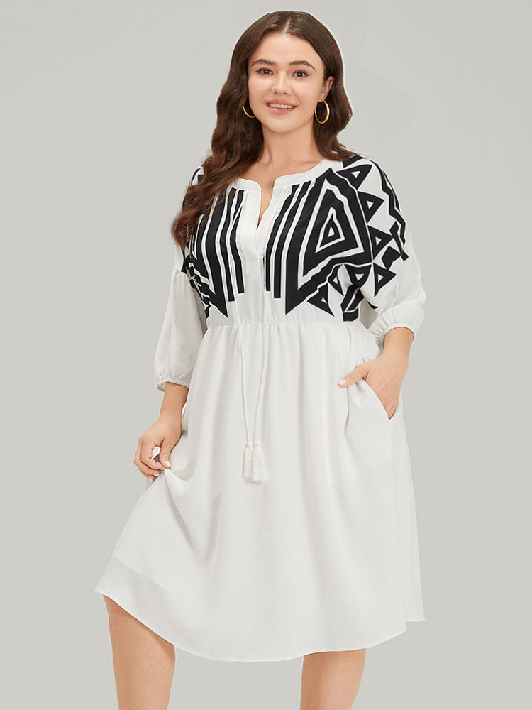 Geometric Print Notched Ties Tassels Elastic Cuffs Dress