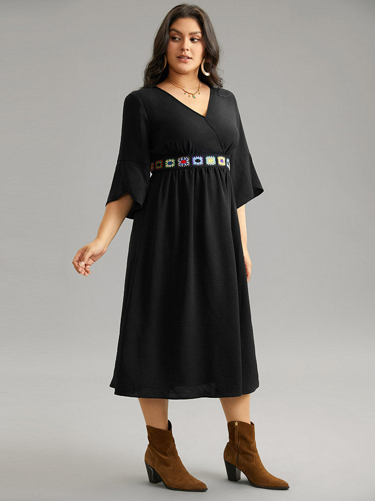 Plain Elastic Waist Embroidered Wrap Dress