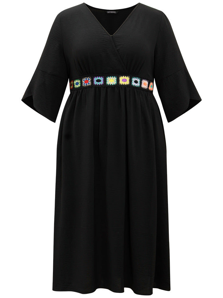 Plain Elastic Waist Embroidered Wrap Dress